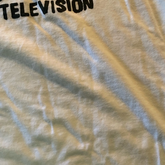 MTV White Graphic T-Shirt Size Medium - Picture 7 of 7